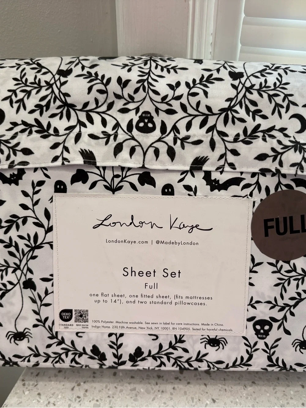 NEW London Kaye Full Black & White Skull Vine Sheet Set
